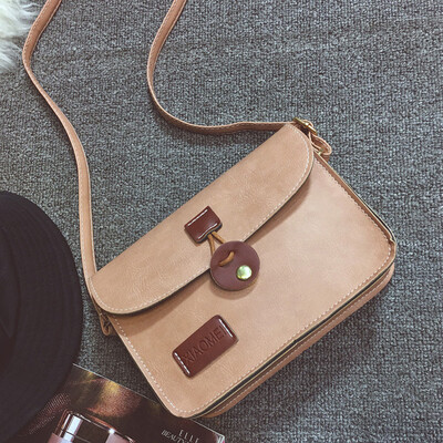 

Tailored Women Circular Buckle Retro Fashion Simple Single-shoulder Bag Messenger Bag
