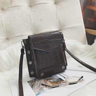 

Net red black bag female 2018 new wave wild slanting simple retro casual special creative chic fashion