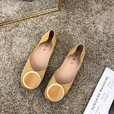 

Single-shoe lady summer fashion flat-soled shallow-mouth hollow soft-soled beans shoes round-headed lacquer ladle shoes