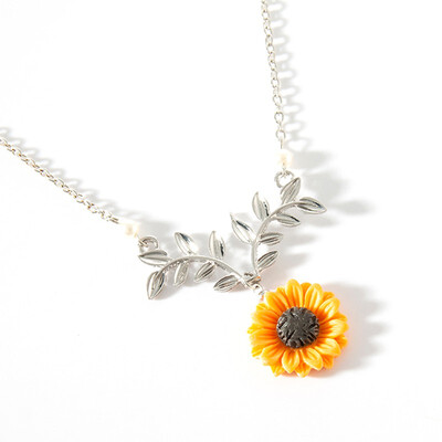 

Hot Selling Jewelry Creative Sunflower Necklace Leaves Flower Pendant Sweater Long Chain for Christmas Gift