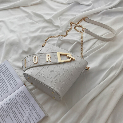 

Chic texture chain bag fashion crocodile pattern retro womens bag new 2019 bucket bag shoulder Messenger bag