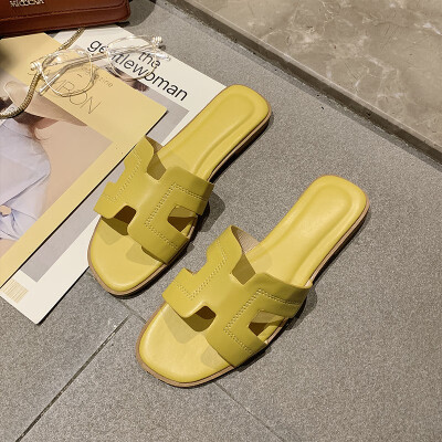 

2019 new H slippers womens summer fashion outdoor flat bottom drag H rhinestone net red Joker slippers