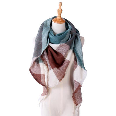 

Fashion Women Cashmere Warm Shawl Plaid Print Triangle Scarf Casual Decor