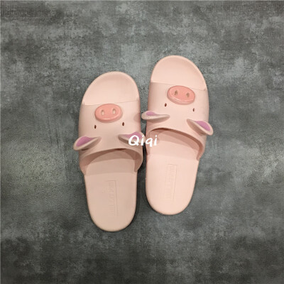 

2019 summer slippers women summer fashion wear Joker Hong Kong students piggy cute ins tide