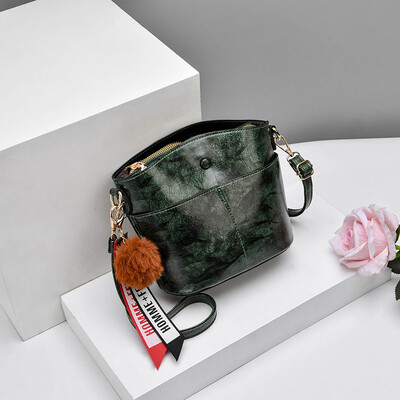 

Spring ladies bag new tide simple Korean fashion ladies bag Joker texture shoulder Messenger bag