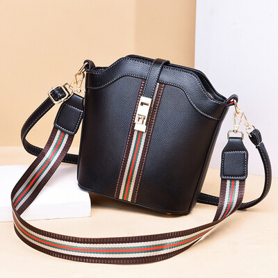

Autumn&winter bucket Korean version of Joker Messenger bag texture foreign gas net red ins student small single shoulder