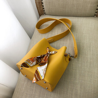 

Summer new ins super fire bucket bag female 2019 new Korean version of the wild single shoulder fashion silk scarf Messenger bag