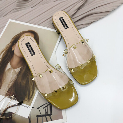 

Thick heel rivet slippers women summer 2019 new Joker student non-slip sandals fashion wear high heels