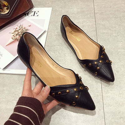 

Net red shoes women 2019 spring new Korean version of Joker pointed shallow flat shoes spring retro bean shoes tide