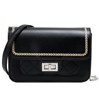 

Snake skin snake head bag female bag 2019 tide Korean version of the chain Messenger bag wild fashion single shoulder small square bag