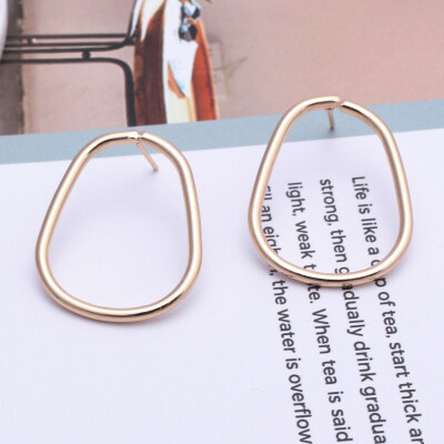 

EK605 Vintage Hollow Round Flower Oval Knot Twist Earrings Geometric Metal Earrings for Women Statement Earrings Modern Art