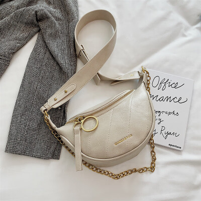 

Girls small bag new Korean version of the shoulder Messenger bag fashion simple chain chest bag pockets