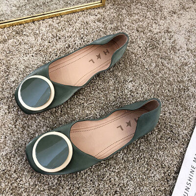 

Single-shoe lady summer fashion flat-soled shallow-mouth hollow soft-soled beans shoes round-headed lacquer ladle shoes