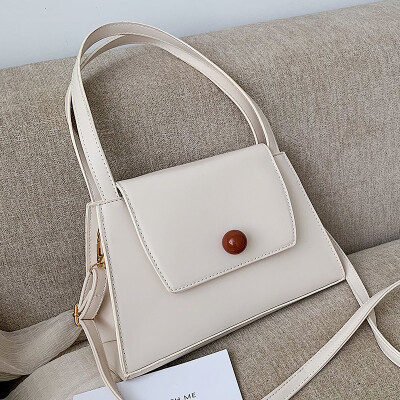 

Small bag women 2019 new Korean version of simple Joker shoulder bag fashion western style slung small square bag tide