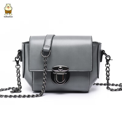 

New small bag woman 2019 new mini oblique satchel girl bag ins super hot fashion chain single shoulde