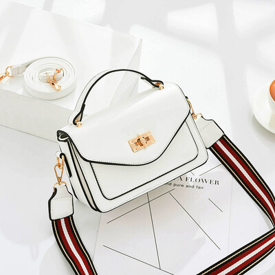 

In summer new womens handbags are in vogue Korean version of Joker single shoulder messenger bag is fashionable&small squar