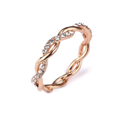 

Exquisite Women Gold Floral Twist Wedding Band Stackable Engagement Ring