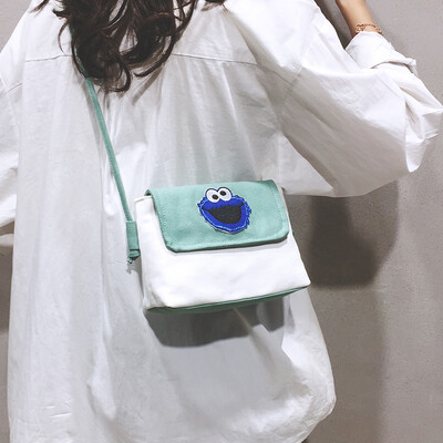 

Summer ins super fire cartoon cute canvas bag female Korean version of the wild single shoulder slung fashion casual small square bag