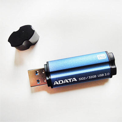 

AData S102Pro High Speed Metal USB 30 Flash Drive 32GB USB Flash Memory Stick Pendrive