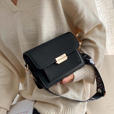 

Ins super fire senior sense small bag handbags new 2019 Korean fashion wild wide shoulder shoulder Messenger bag