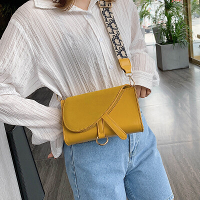 

Foreign air small bag female 2019 new wave Korean version of the wild Messenger bag frosted bag wide shoulder strap French minority bag