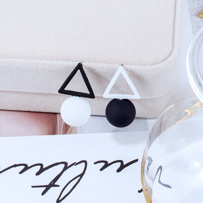 

2019 new brand design triangle candy color earrings generous fashion temperament summer earrings gift Korea earrings for women