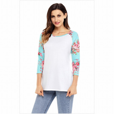 

Round neck horns seven-point sleeves retro printed casual straight top