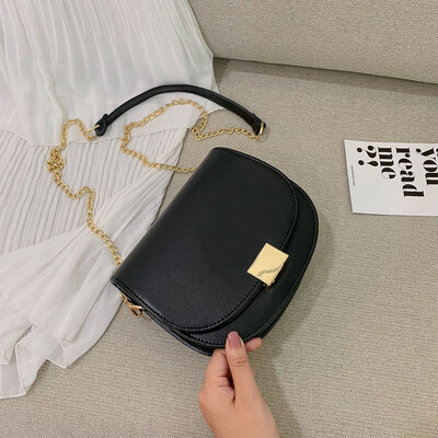 

On the new texture of the foreign womens small bag tide Messenger bag 2019 summer super fire saddle bag fresh chain shoulder bag