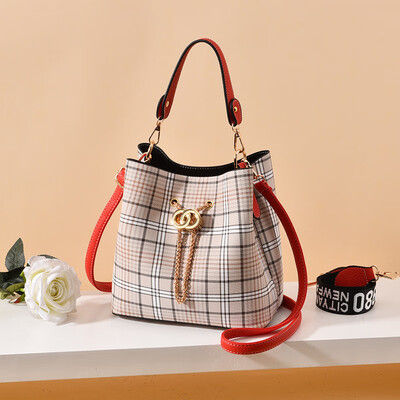 

Bucket bag lady fashion stripe large capacity handbag foreign air inclined bag chain lady shoulder