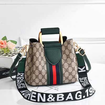 

Womens bag 2019 summer new Korean fashion ladies big bag PU leather simple shoulder bag
