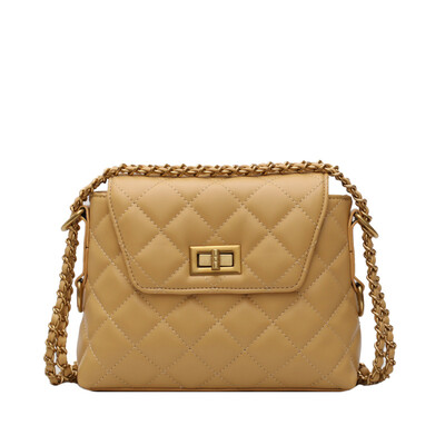 

Womens bag solid color simple shoulder strap Korean version of the personality metal casual womens Messenger bag