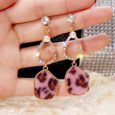 

Aretes de mujer modernos 2018 fashion leopard earrings holiday wind earrings temperament gift statement earrings for women