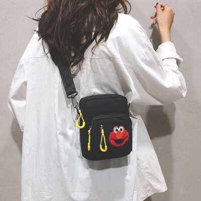 

Net red foreign small bag female bag 2019 new fashion canvas bag summer small fresh wild ins messenger bag