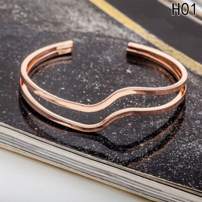 

Fashion Simple Wave Bracelet Smooth double-sided Three Dimensional Open Bracelet