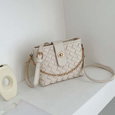 

Net red bag high-grade woven womens bag new 2019 Korean version of Joker shoulder Messenger bag chain bucket bag