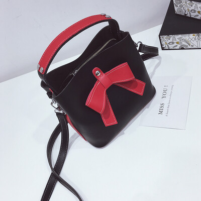 

Summer on the new small bag women 2019 new tide Korean version of shoulder Messenger bag fashion Joker handbag bucket bag