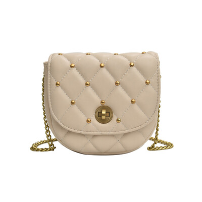 

Bag female 2019 summer new wave Korean version of the wild chain badge Swallow small square bag fashion shoulder Messenger bag