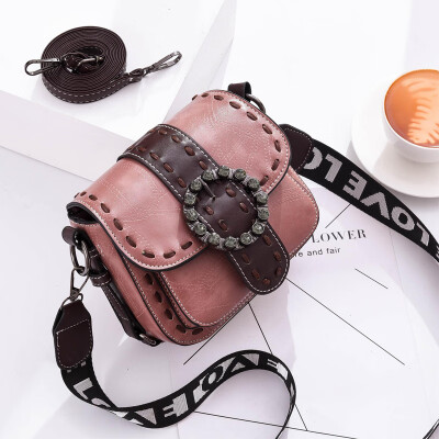 

On the new womens fashion lady simple Korean version of the one-shoulder oblique satchel personality girl bag