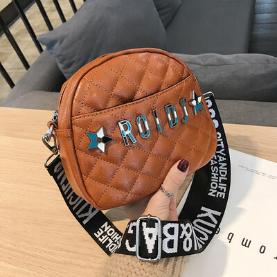 

Broadband small bag women 2019 new small round bag Lingge diagonal bag fashion color gold letters shoulder bag