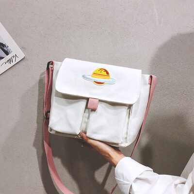 

Canvas bag female 2019 new one-shoulder ins super fire Sen students Korean version of Harajuku Messenger bag wild bag bag