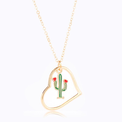 

Cute Romantic Pendant Necklace Serious Hallow Heart Rose Design Trendy Jewelry Gold Color Necklace Female Rose Flower Necklace