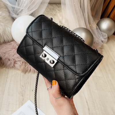 

Chic chain bag women 2019 new Korean wave spring&summer shoulder bag Joker casual slung small square bag