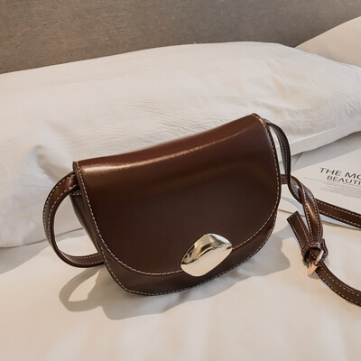 

Net red black bag female 2018 autumn&winter new wave Korean version of the simple fashion small square bag wild shoulder Messenger bag
