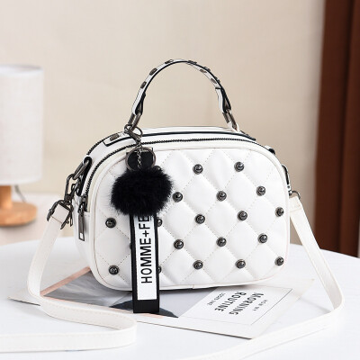 

Rivet fashion small square bag element personality portable bag Korean version of the wild single shoulder diagonal handbag