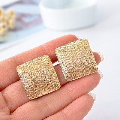 

New sweet contracted geometric square clip earrings ear clip alloy electroplating golden girl wedding jewelry