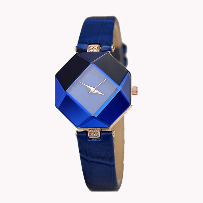 

v5 Women Exquisite Artificial Crystal Leather Quartz Watch