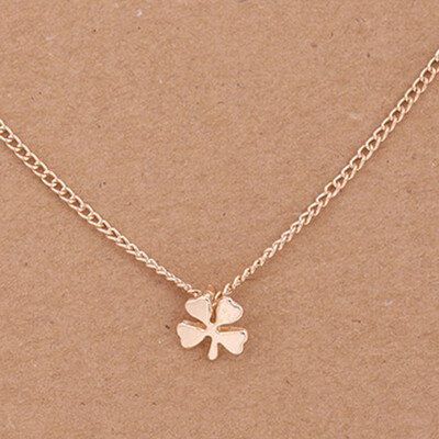 

New Stylish Gold Which Alloy Clavicle Bone Short Necklace