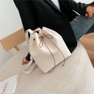 

Texture Bag Ladies Up-to-date Autumn-Winter Korean Version Baitai ins Fashion Single Shoulder Slant Drum Bag