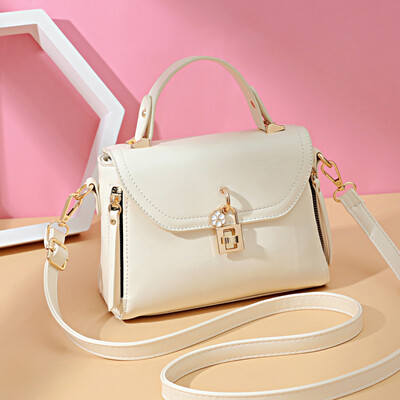 

On the new wave of womens handbags Korean fashion ladies simple Joker shoulder Messenger bag handbag