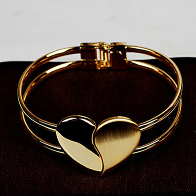 

Gold Love Heart Double Line Bangle Women Cuff Charm Bracelet Bling Hand Chain